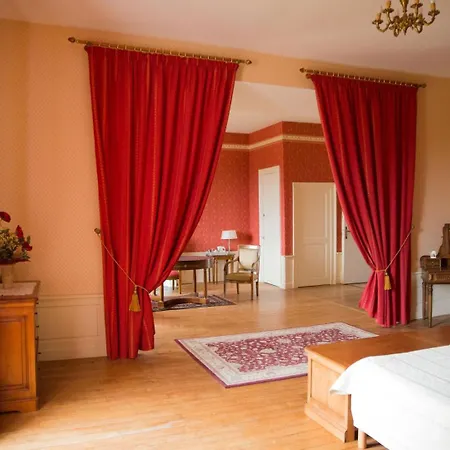 Chateau De Piolant 3* Dange-Saint-Romain