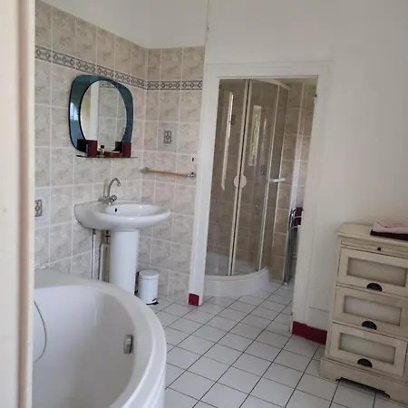 Chateau De Piolant Nocleg ze śniadaniem 3*