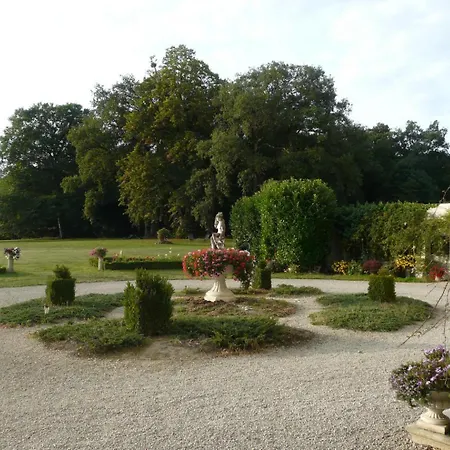 Chateau De Piolant 3* Dange-Saint-Romain